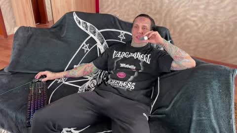 Snapshot of tommy__gun_ chatting on January 28, 2025, 9:30 am Tommy and Katana online show from January 28, 2025, 9:30 am