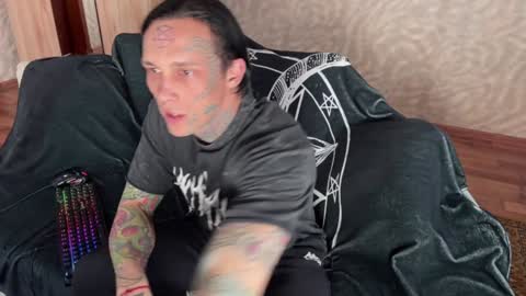 Snapshot of tommy__gun_ chatting on January 31, 2025, 10:10 am Tommy and Katana online show from January 31, 2025, 10:10 am