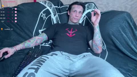 Snapshot of tommy__gun_ chatting on February 16, 2025, 9:37 am Tommy and Katana online show from February 16, 2025, 9:37 am