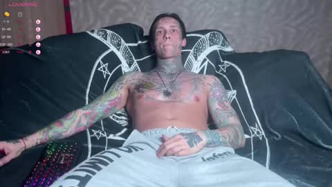 Snapshot of tommy__gun_ chatting on February 16, 2025, 3:16 pm Tommy and Katana online show from February 16, 2025, 3:16 pm