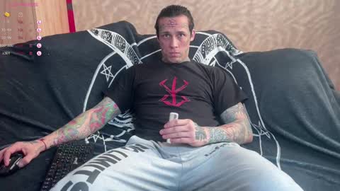 Snapshot of tommy__gun_ chatting on February 17, 2025, 5:47 am Tommy and Katana online show from February 17, 2025, 5:47 am