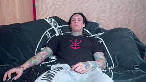 Snapshot of tommy__gun_ chatting on February 23, 2025, 9:11 am Tommy and Katana online show from February 23, 2025, 9:11 am