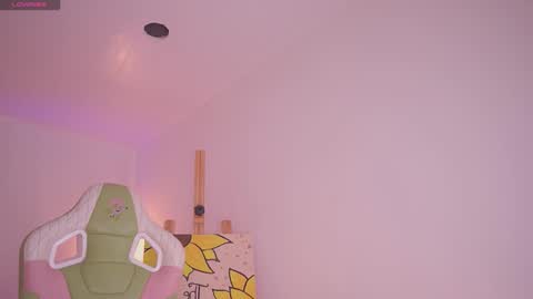 Blue  online show from November 13, 2025, 12:15 pm