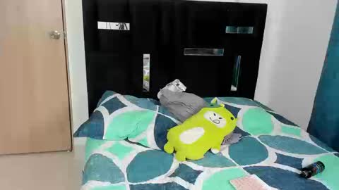 Snapshot of tommy_carlos chatting on September 26, 2025, 10:36 pm   online show from September 26, 2025, 10:36 pm