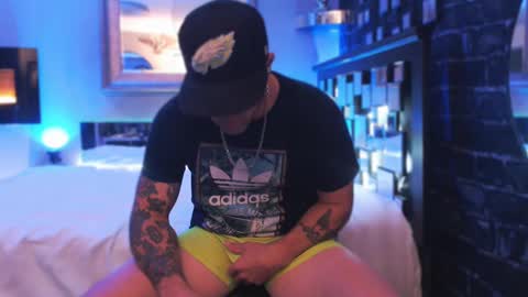 Snapshot of tommy_knuckles chatting on October 30, 2025, 1:23 pm Tommy online show from October 30, 2025, 1:23 pm