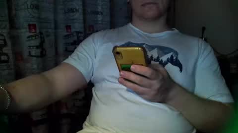 Snapshot of tommy_li_2 chatting on December 1, 2024, 8:31 pm Tommi Li online show from December 1, 2024, 8:31 pm