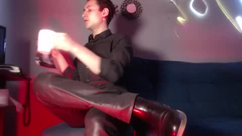 tommycollinss online show from September 10, 2025, 11:32 am