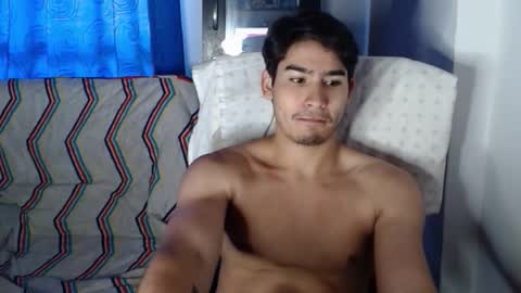 tommycutee21 online show from December 2, 2025, 1:17 pm