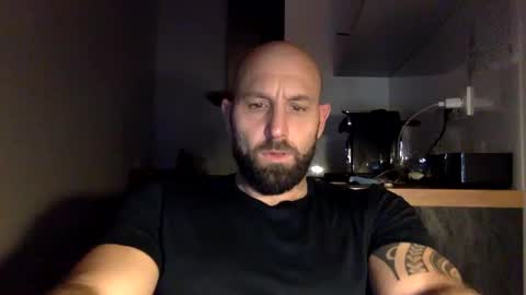 Thomas Fit online show from December 3, 2024, 10:51 pm