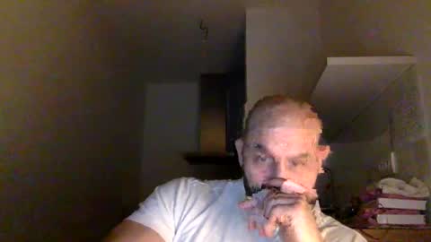 Thomas Fit online show from December 8, 2024, 10:14 pm