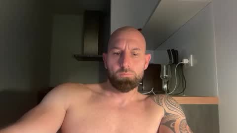 Thomas Fit online show from September 19, 2025, 8:53 pm