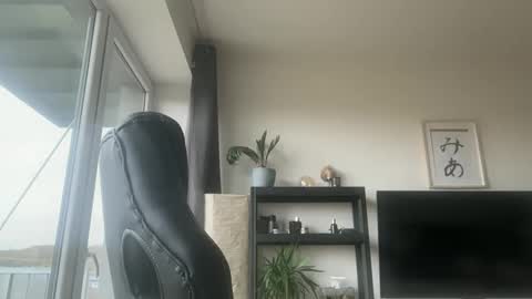 Thomas Fit online show from October 27, 2025, 8:07 am