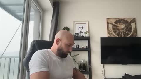 Thomas Fit online show from November 24, 2025, 8:25 am