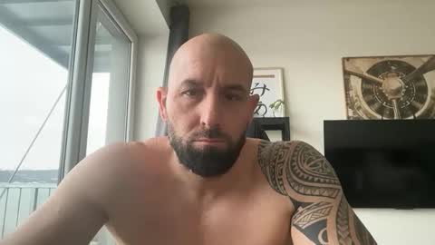 Thomas Fit online show from November 27, 2025, 10:50 am