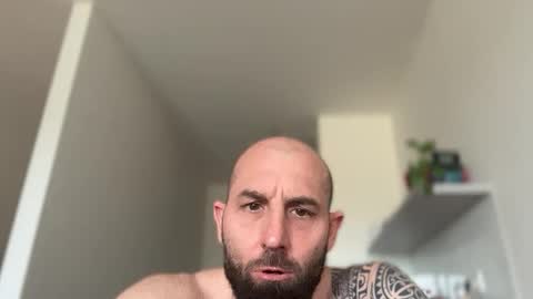Thomas Fit online show from May 5, 2026, 12:02 pm