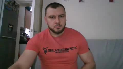 Snapshot of tommyy19901 chatting on January 5, 2025, 2:19 pm tommyy19901 online show from January 5, 2025, 2:19 pm