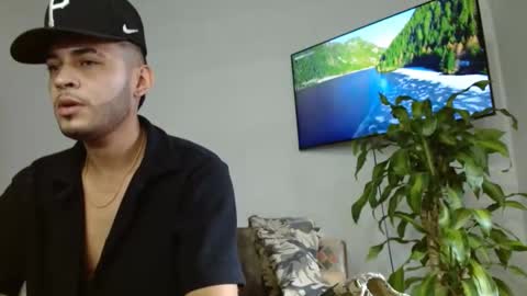 sebasmontoya 777 online show from September 17, 2025, 8:21 pm