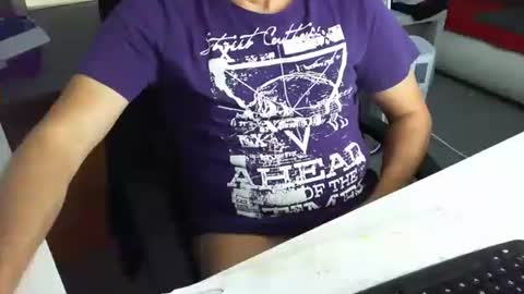 Tom online show from November 8, 2025, 10:48 am