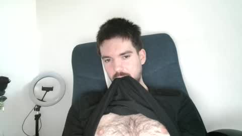 Snapshot of tomylind chatting on May 10, 2026, 10:53 am Onlyfans - Tomylind keep you in touch there online show from May 10, 2026, 10:53 am
