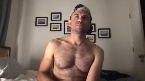 tongueudeep1 online show from October 28, 2025, 10:41 am