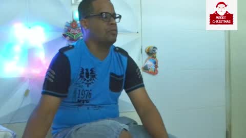 Snapshot of toni2814 chatting on December 11, 2024, 12:34 pm Antonio online show from December 11, 2024, 12:34 pm