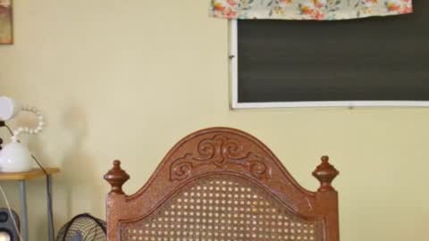 Snapshot of toni2814 chatting on January 27, 2025, 12:58 pm Antonio online show from January 27, 2025, 12:58 pm