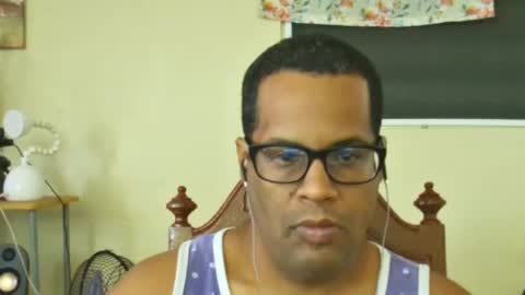 Snapshot of toni2814 chatting on January 29, 2025, 3:04 pm Antonio online show from January 29, 2025, 3:04 pm