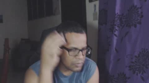 Snapshot of toni2814 chatting on February 2, 2025, 1:45 am Antonio online show from February 2, 2025, 1:45 am