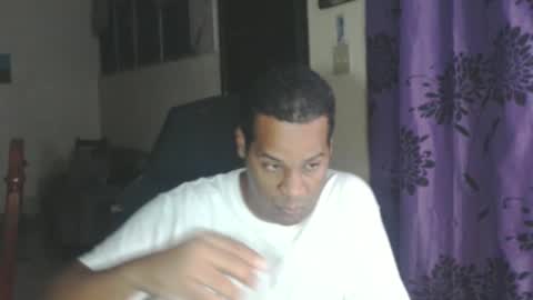 Snapshot of toni2814 chatting on February 5, 2025, 2:40 am Antonio online show from February 5, 2025, 2:40 am