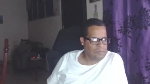 Snapshot of toni2814 chatting on February 6, 2025, 2:33 am Antonio online show from February 6, 2025, 2:33 am