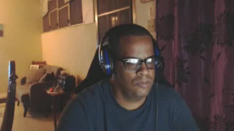 Snapshot of toni2814 chatting on February 17, 2025, 2:09 am Antonio online show from February 17, 2025, 2:09 am