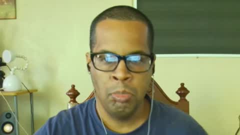 Snapshot of toni2814 chatting on February 17, 2025, 12:05 pm Antonio online show from February 17, 2025, 12:05 pm