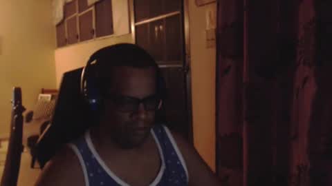 Snapshot of toni2814 chatting on February 22, 2025, 2:50 am Antonio online show from February 22, 2025, 2:50 am