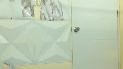 Snapshot of toni2814 chatting on February 27, 2025, 12:23 pm Antonio online show from February 27, 2025, 12:23 pm