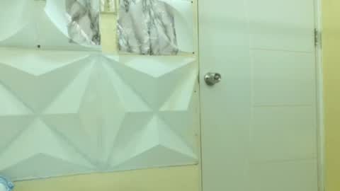 Snapshot of toni2814 chatting on February 28, 2025, 12:42 pm Antonio online show from February 28, 2025, 12:42 pm