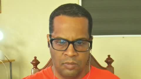 Snapshot of toni2814 chatting on March 3, 2025, 12:37 pm Antonio online show from March 3, 2025, 12:37 pm