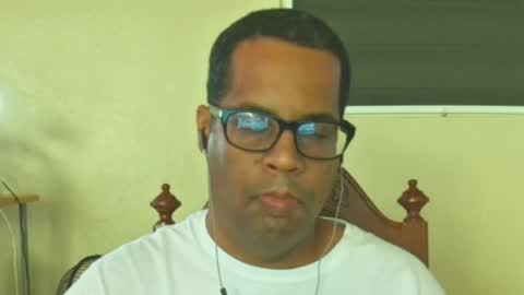 Snapshot of toni2814 chatting on March 8, 2025, 12:30 pm Antonio online show from March 8, 2025, 12:30 pm