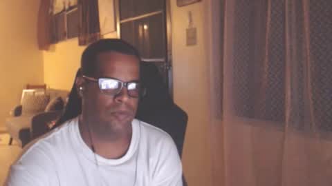 Snapshot of toni2814 chatting on September 14, 2025, 1:49 am Antonio online show from September 14, 2025, 1:49 am