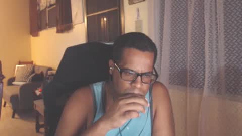 Snapshot of toni2814 chatting on September 19, 2025, 2:13 am Antonio online show from September 19, 2025, 2:13 am