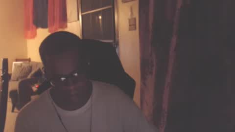 Snapshot of toni2814 chatting on September 28, 2025, 2:06 am Antonio online show from September 28, 2025, 2:06 am