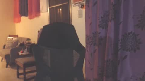 Snapshot of toni2814 chatting on October 12, 2025, 2:21 am Antonio online show from October 12, 2025, 2:21 am