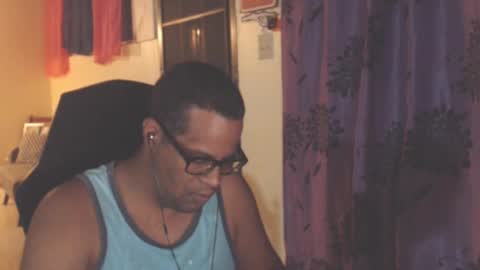 Snapshot of toni2814 chatting on October 14, 2025, 2:12 am Antonio online show from October 14, 2025, 2:12 am