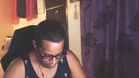 Snapshot of toni2814 chatting on October 18, 2025, 2:25 am Antonio online show from October 18, 2025, 2:25 am