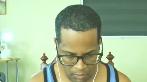 Antonio online show from April 28, 2026, 2:33 pm