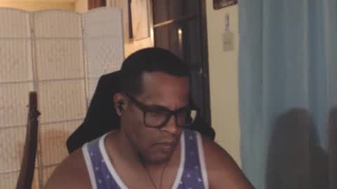 Antonio online show from May 3, 2026, 2:17 am