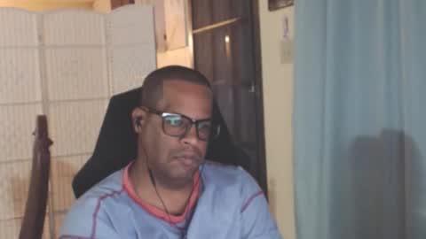 Antonio online show from May 10, 2026, 2:06 am