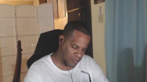 Antonio online show from June 18, 2026, 2:23 am