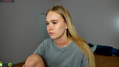 toni_pittmann online show from June 30, 2026, 12:44 am