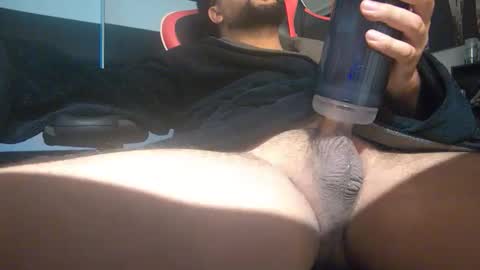 Snapshot of tony26100 chatting on October 18, 2025, 10:16 am tony26100 online show from October 18, 2025, 10:16 am