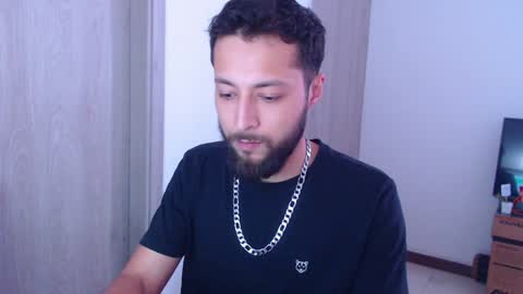 Snapshot of tony__ribas chatting on December 16, 2024, 9:20 pm Tony Ribas. online show from December 16, 2024, 9:20 pm